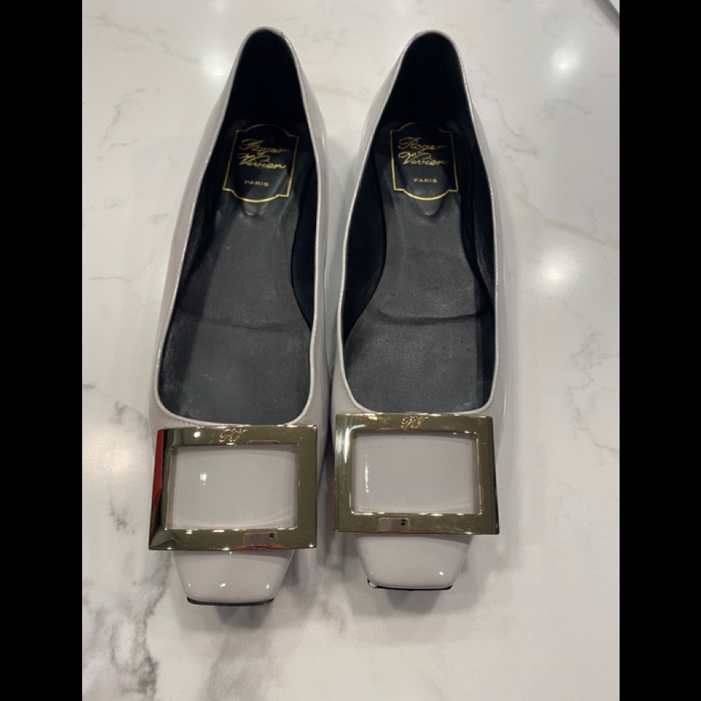 Roger Vivier Gray Patent Trompette Flats
